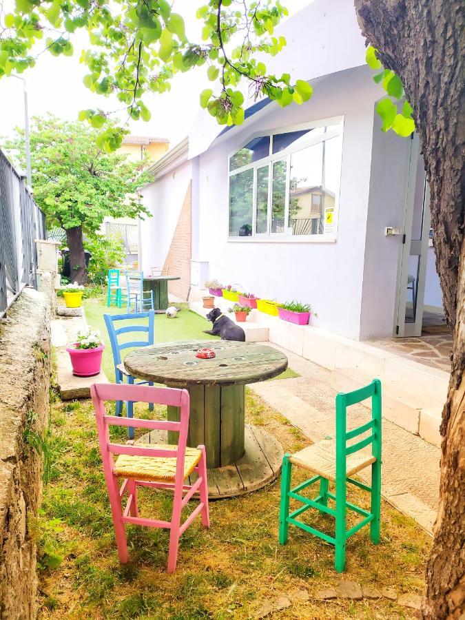 Basilicata Al Volo Hostel Бриндизи ди Монтаня Екстериор снимка