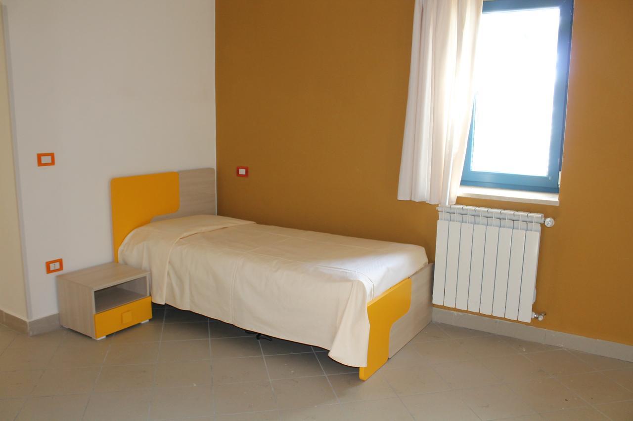 Basilicata Al Volo Hostel Бриндизи ди Монтаня Екстериор снимка