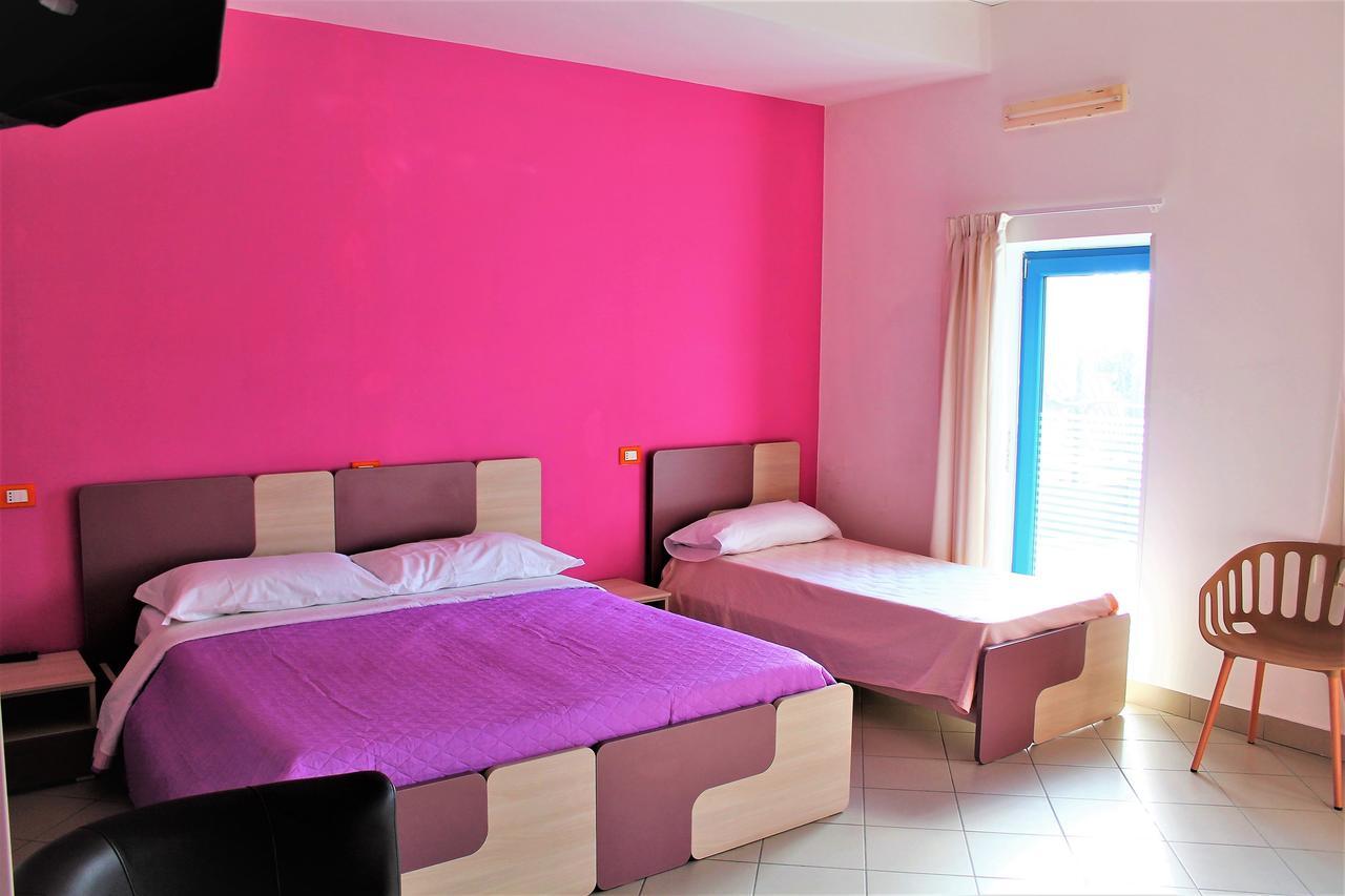 Basilicata Al Volo Hostel Бриндизи ди Монтаня Екстериор снимка