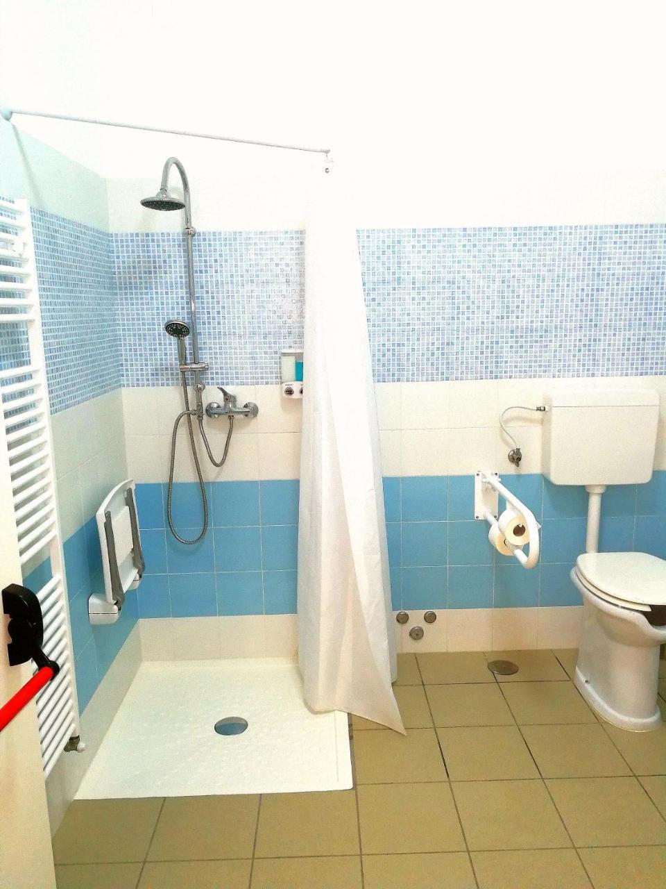 Basilicata Al Volo Hostel Бриндизи ди Монтаня Екстериор снимка